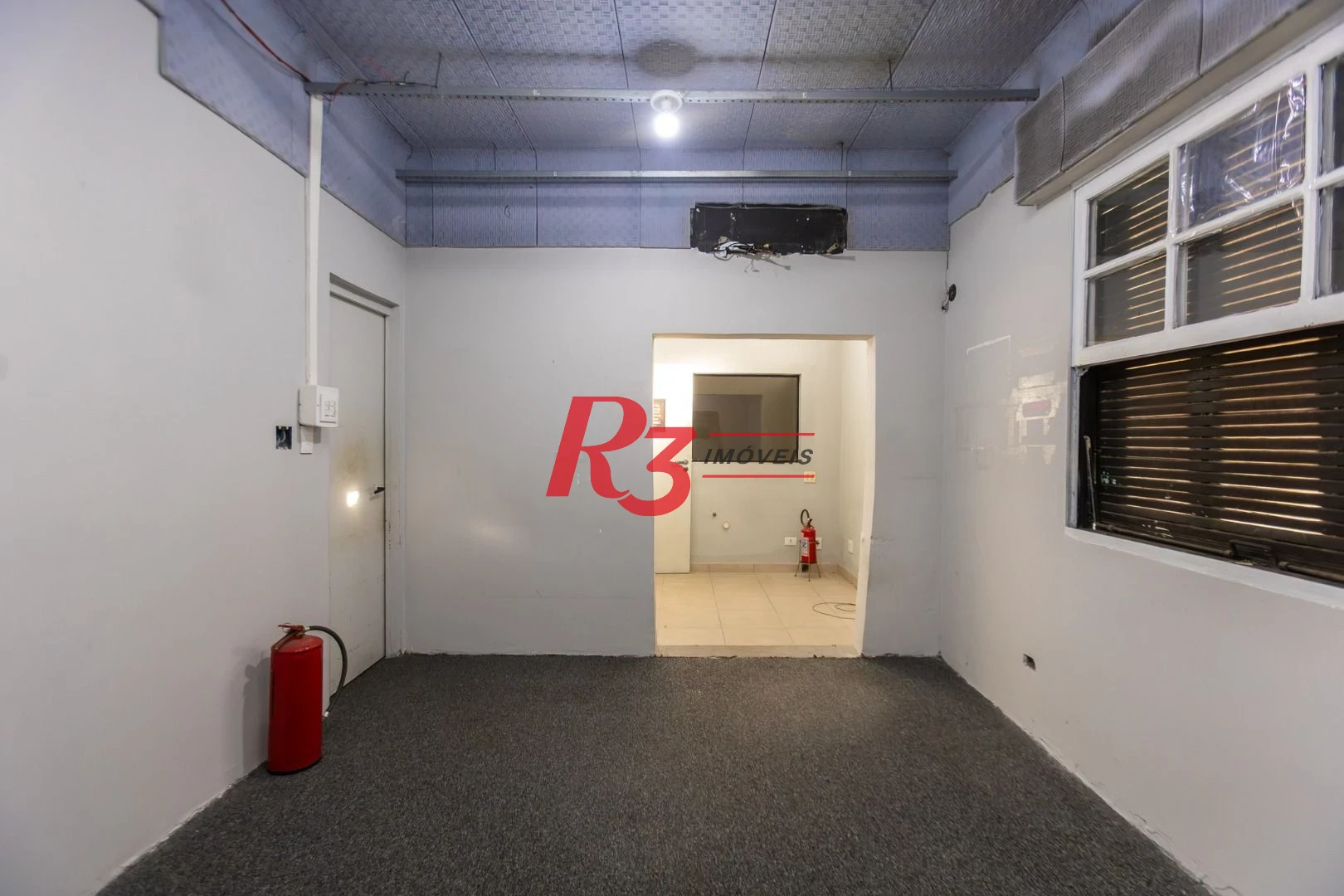 Sobrado com 3 dormitórios para alugar, 200 m² por R$ 15.000,01/mês - Gonzaga - Santos/SP