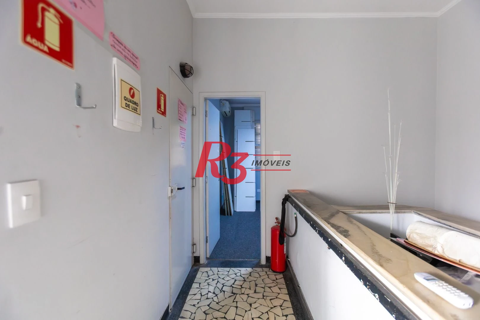 Sobrado com 3 dormitórios para alugar, 200 m² por R$ 15.000,01/mês - Gonzaga - Santos/SP