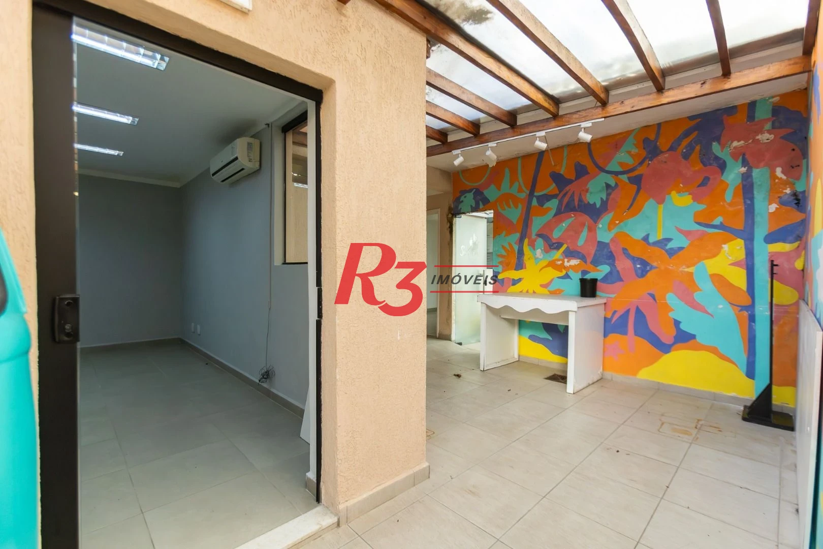 Sobrado com 3 dormitórios para alugar, 200 m² por R$ 15.000,01/mês - Gonzaga - Santos/SP