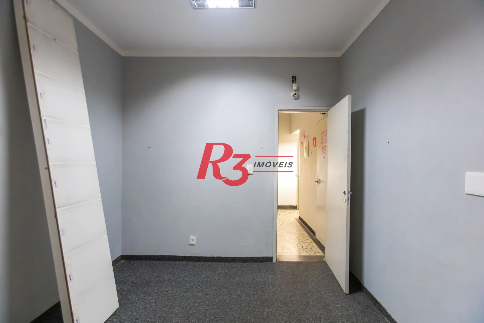 Sobrado com 3 dormitórios para alugar, 200 m² por R$ 15.000,01/mês - Gonzaga - Santos/SP