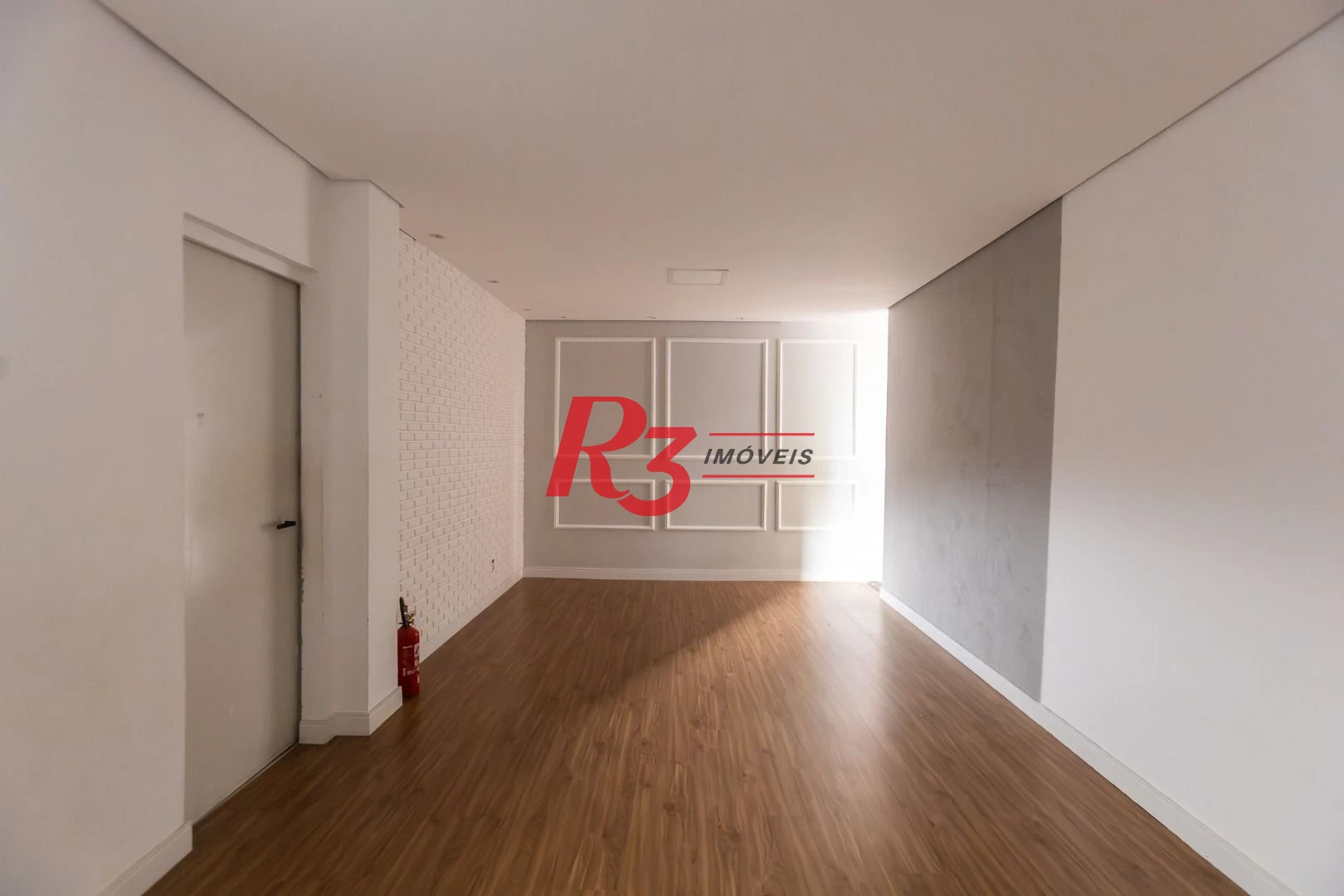 Sobrado com 3 dormitórios para alugar, 200 m² por R$ 15.000,01/mês - Gonzaga - Santos/SP