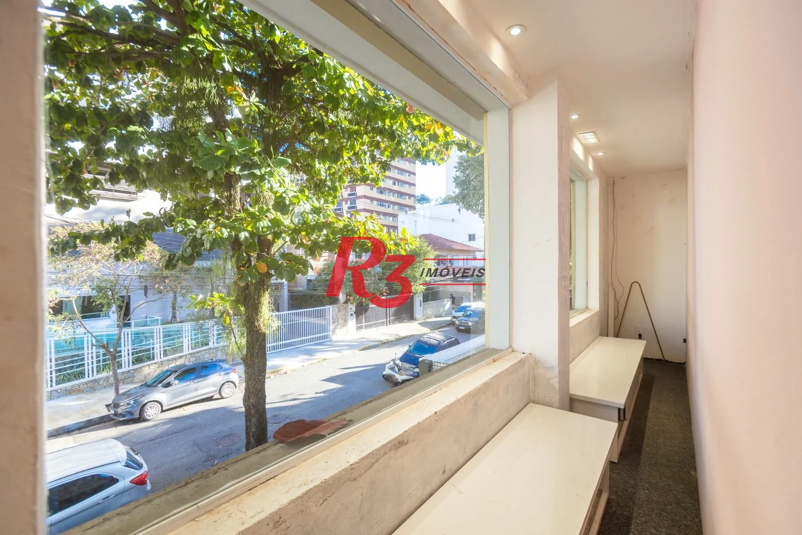Sobrado com 3 dormitórios para alugar, 200 m² por R$ 15.000,01/mês - Gonzaga - Santos/SP