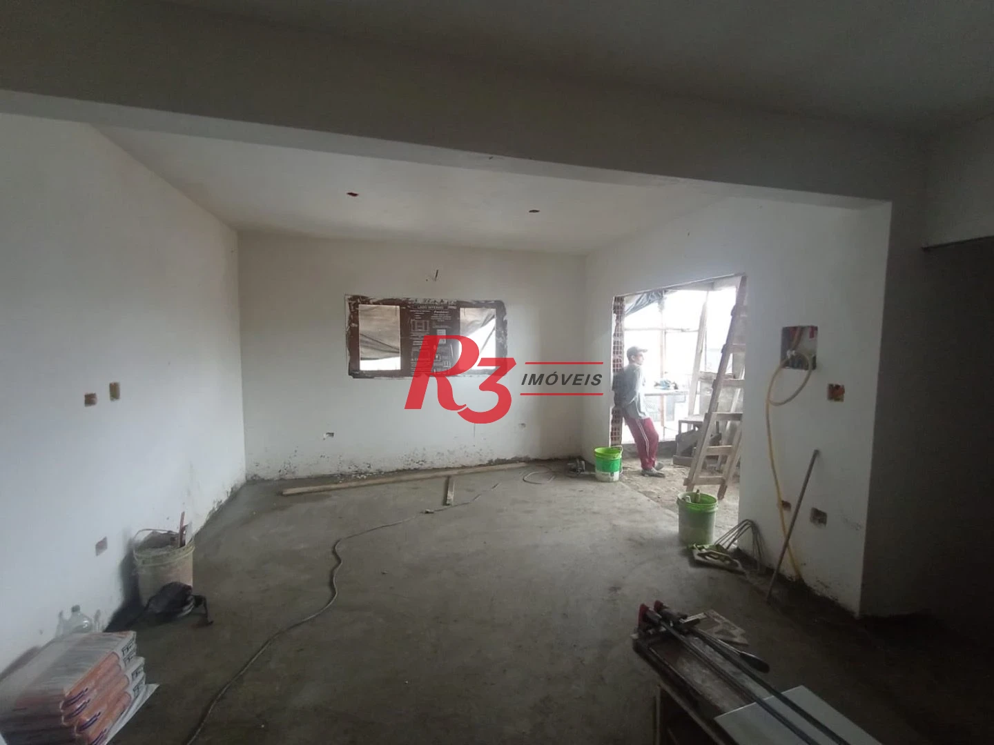 Casa com 3 dormitórios à venda, 100 m² por R$ 700.000,00 - Estuário - Santos/SP
