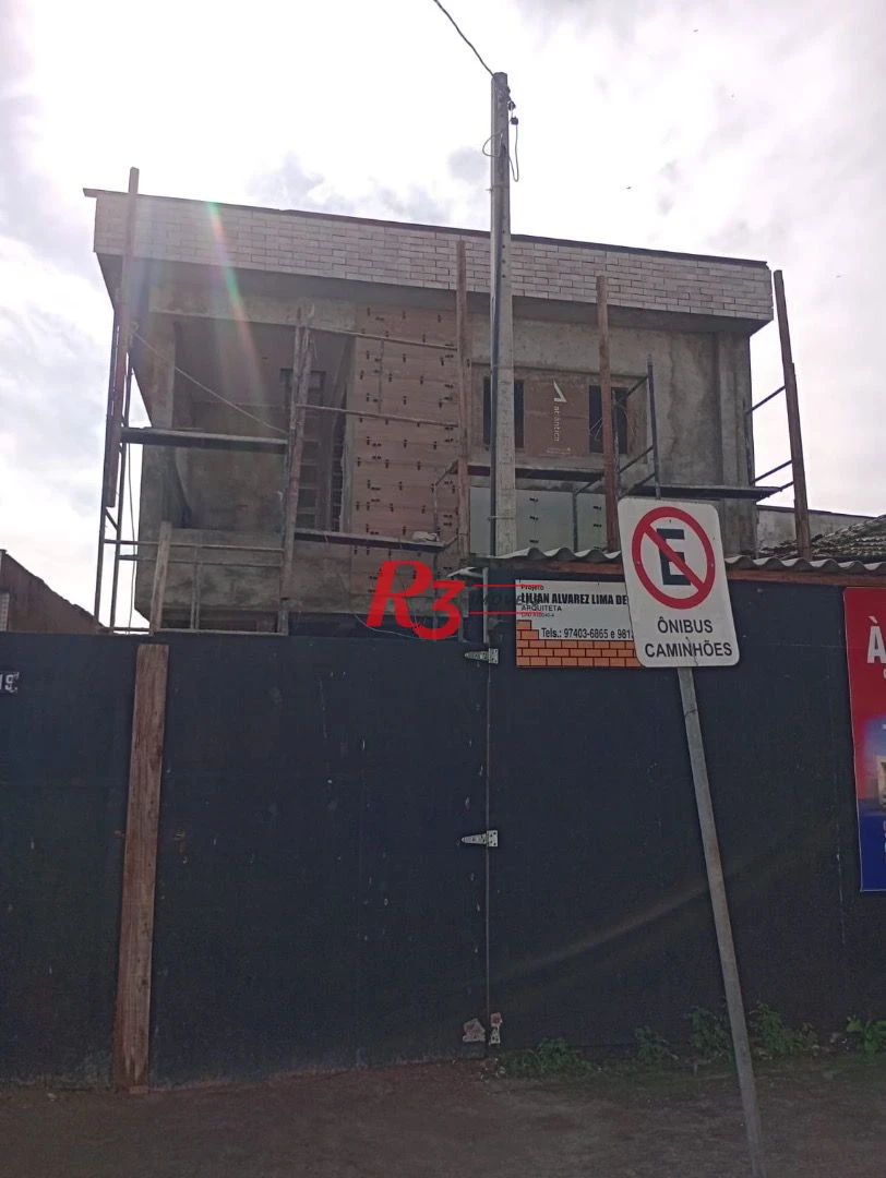Casa com 3 dormitórios à venda, 100 m² por R$ 700.000,00 - Estuário - Santos/SP