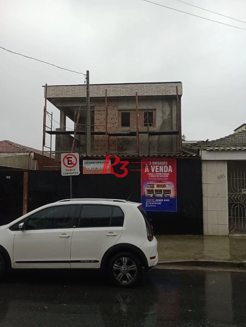 Casa com 3 dormitórios à venda, 100 m² por R$ 700.000,00 - Estuário - Santos/SP