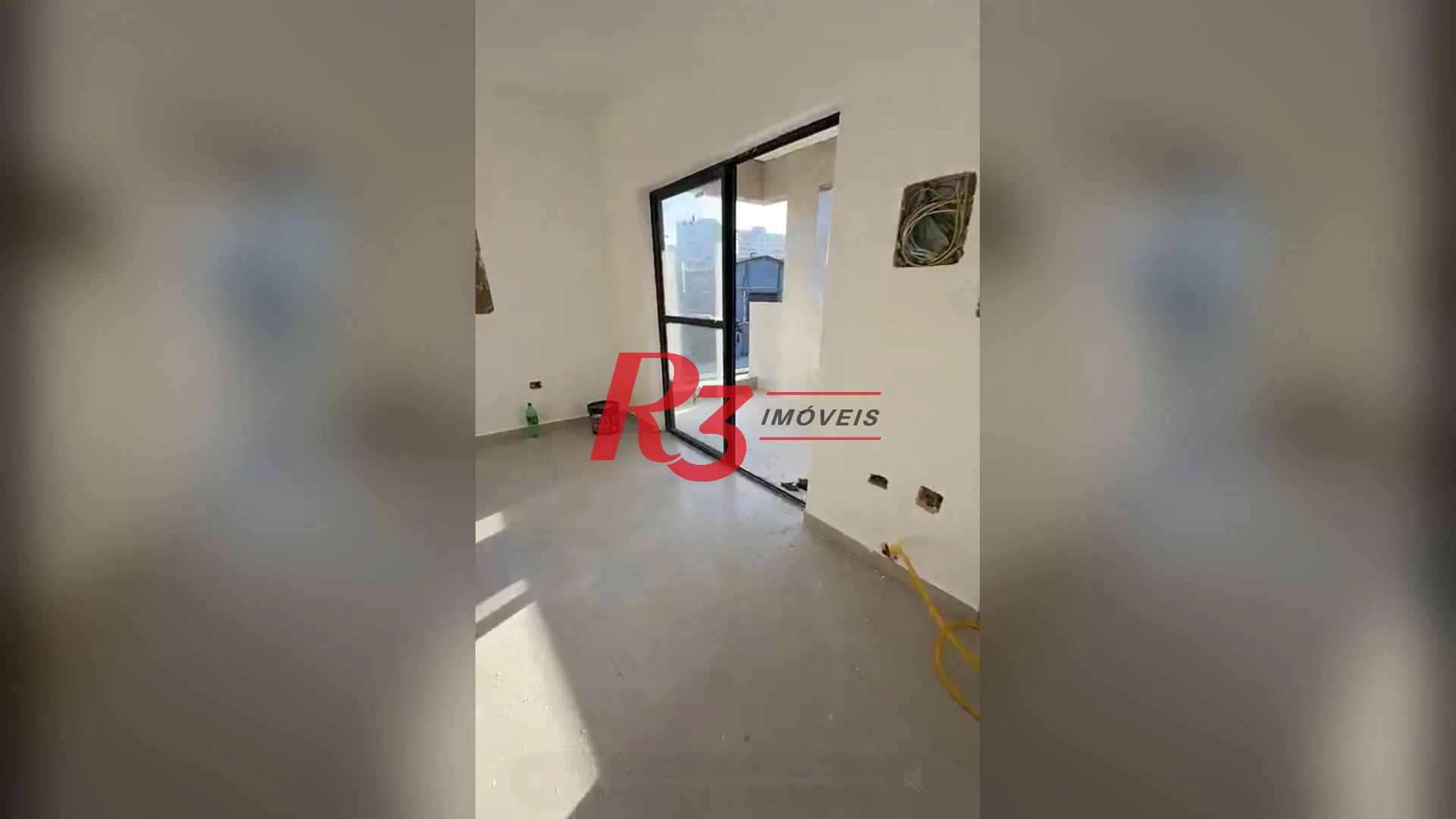 Casa com 3 dormitórios à venda, 100 m² por R$ 750.000,00 - Estuário - Santos/SP