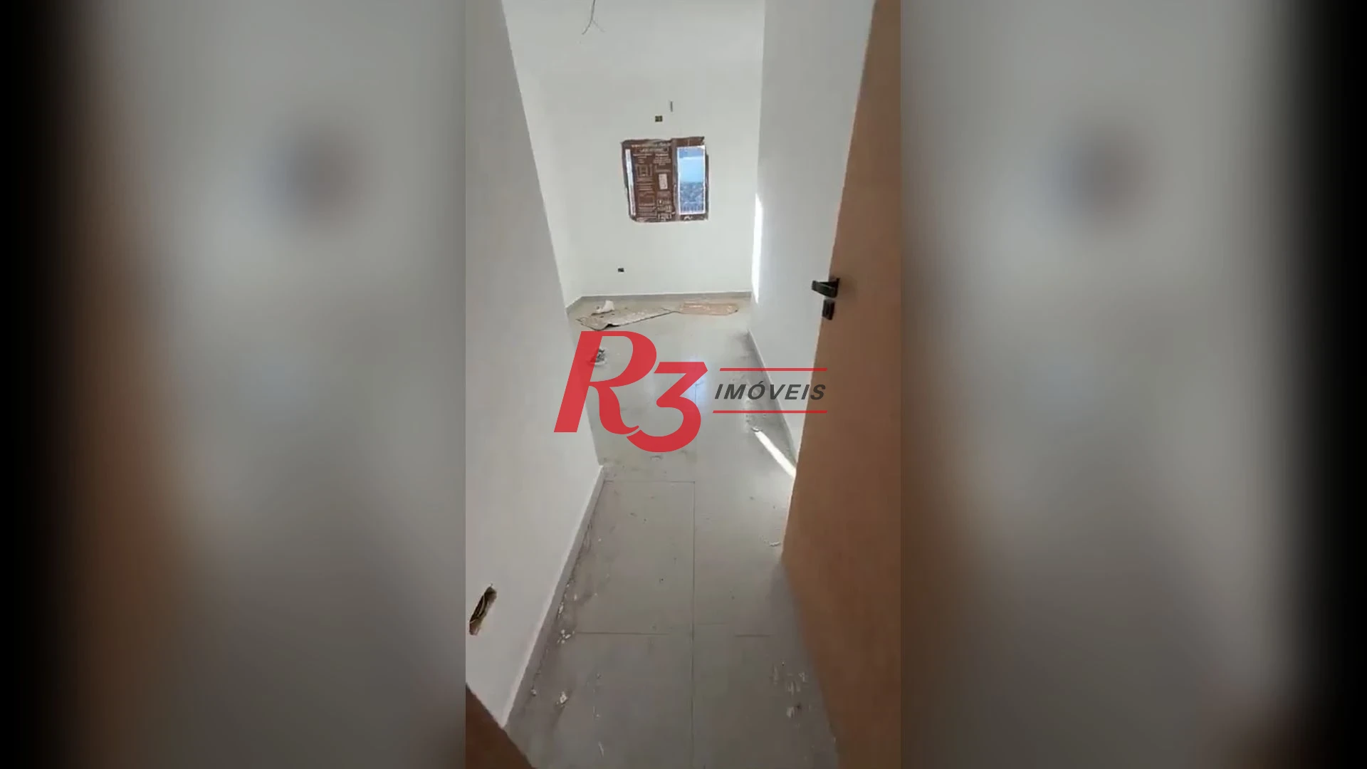 Casa com 3 dormitórios à venda, 100 m² por R$ 750.000,00 - Estuário - Santos/SP