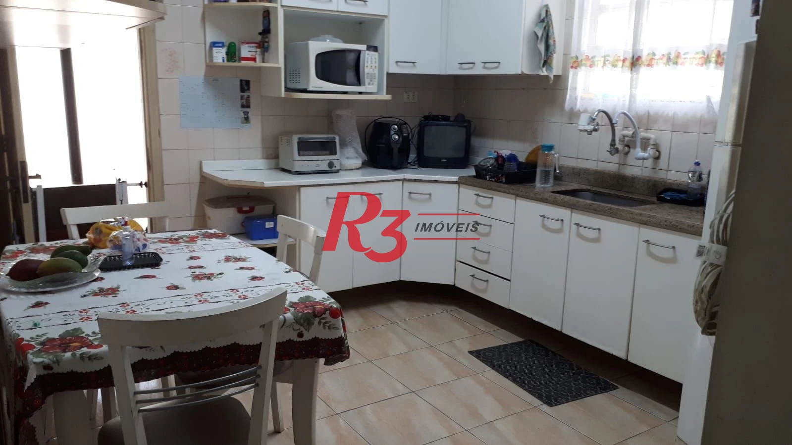 Casa com 4 dormitórios à venda, 200 m² por R$ 1.170.000,00 - Parque São Vicente - São Vicente/SP