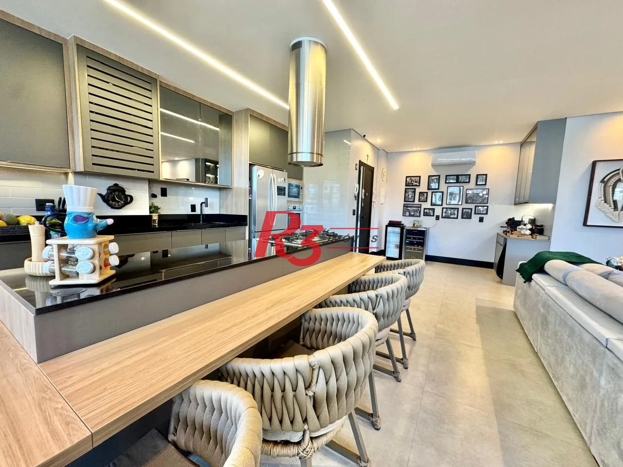 Apartamento Garden com 2 dormitórios à venda, 142 m² por R$ 1.600.000,00 - Marapé - Santos/SP