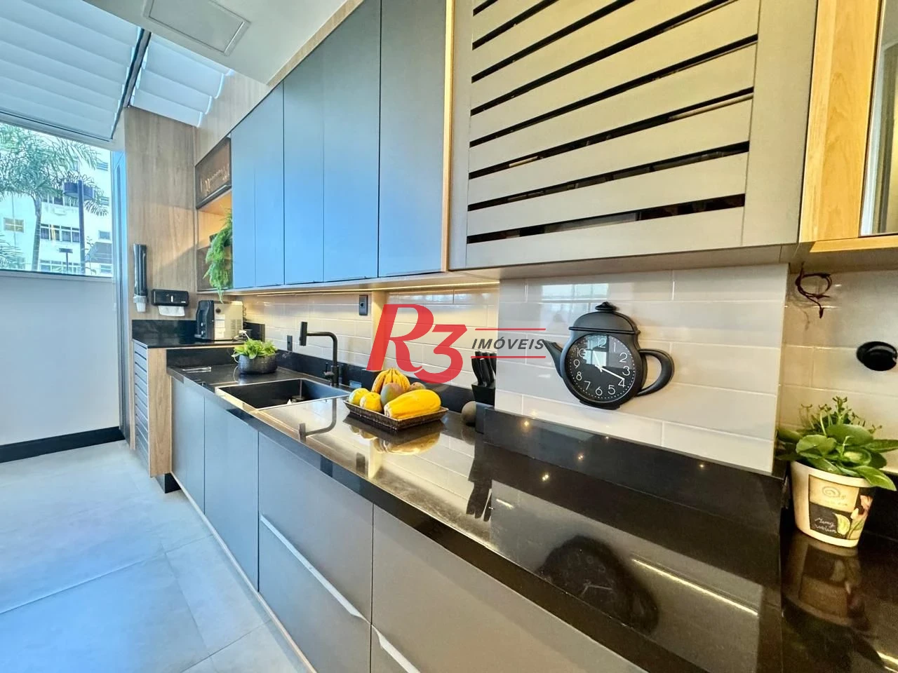 Apartamento Garden com 2 dormitórios à venda, 142 m² por R$ 1.600.000,00 - Marapé - Santos/SP