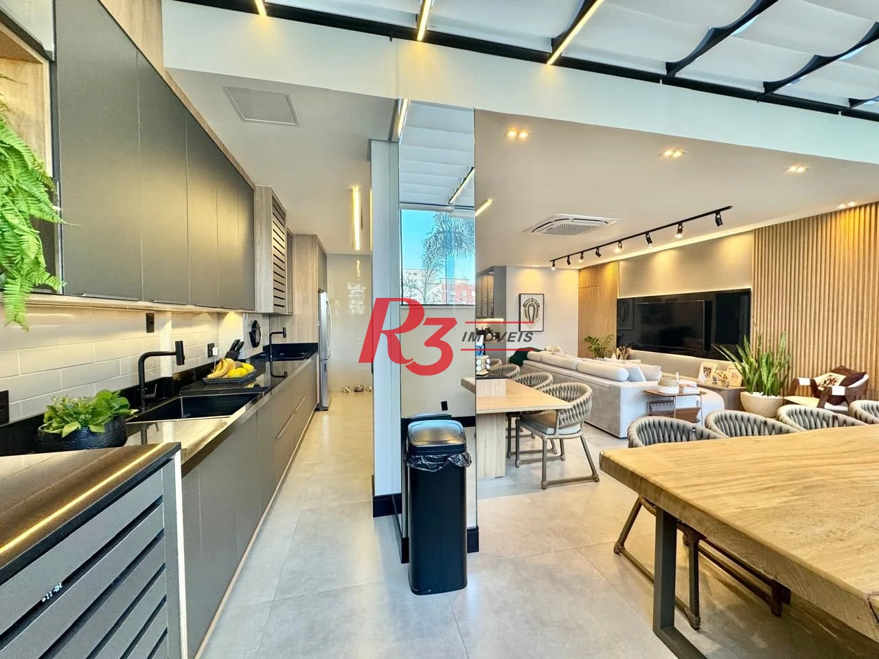 Apartamento Garden com 2 dormitórios à venda, 142 m² por R$ 1.600.000,00 - Marapé - Santos/SP