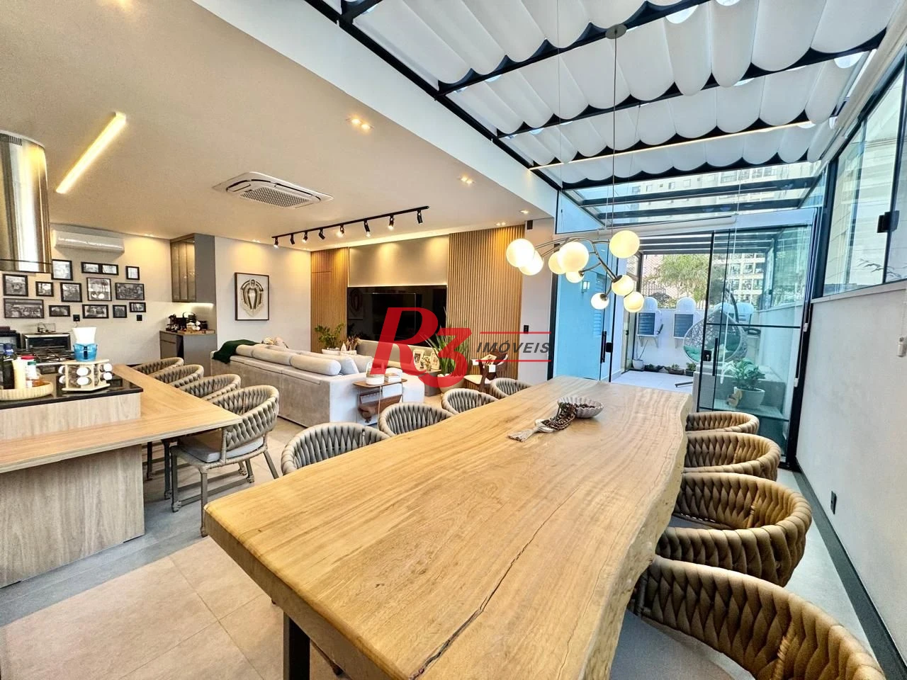 Apartamento Garden com 2 dormitórios à venda, 142 m² por R$ 1.600.000,00 - Marapé - Santos/SP