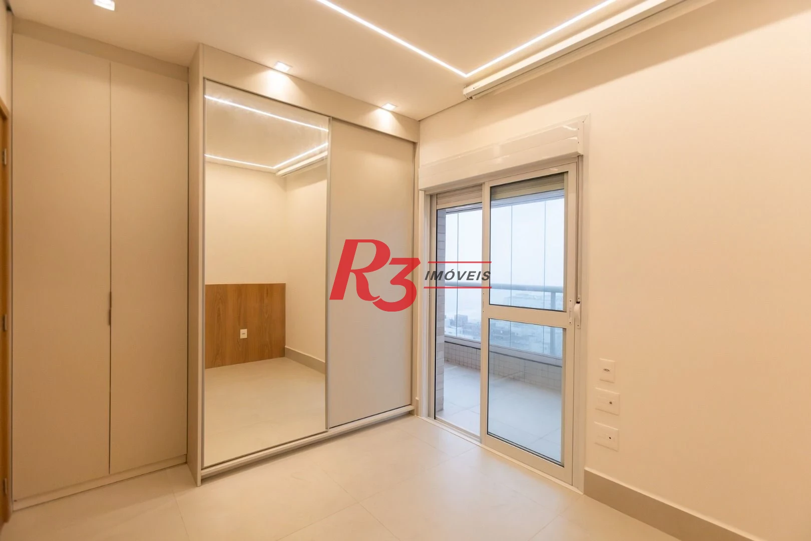 Apartamento à venda, 115 m² por R$ 2.500.000,00 - Embaré - Santos/SP