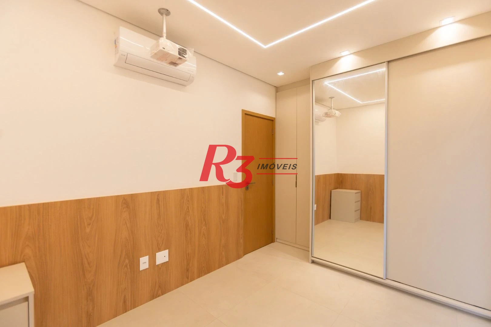 Apartamento à venda, 115 m² por R$ 2.500.000,00 - Embaré - Santos/SP