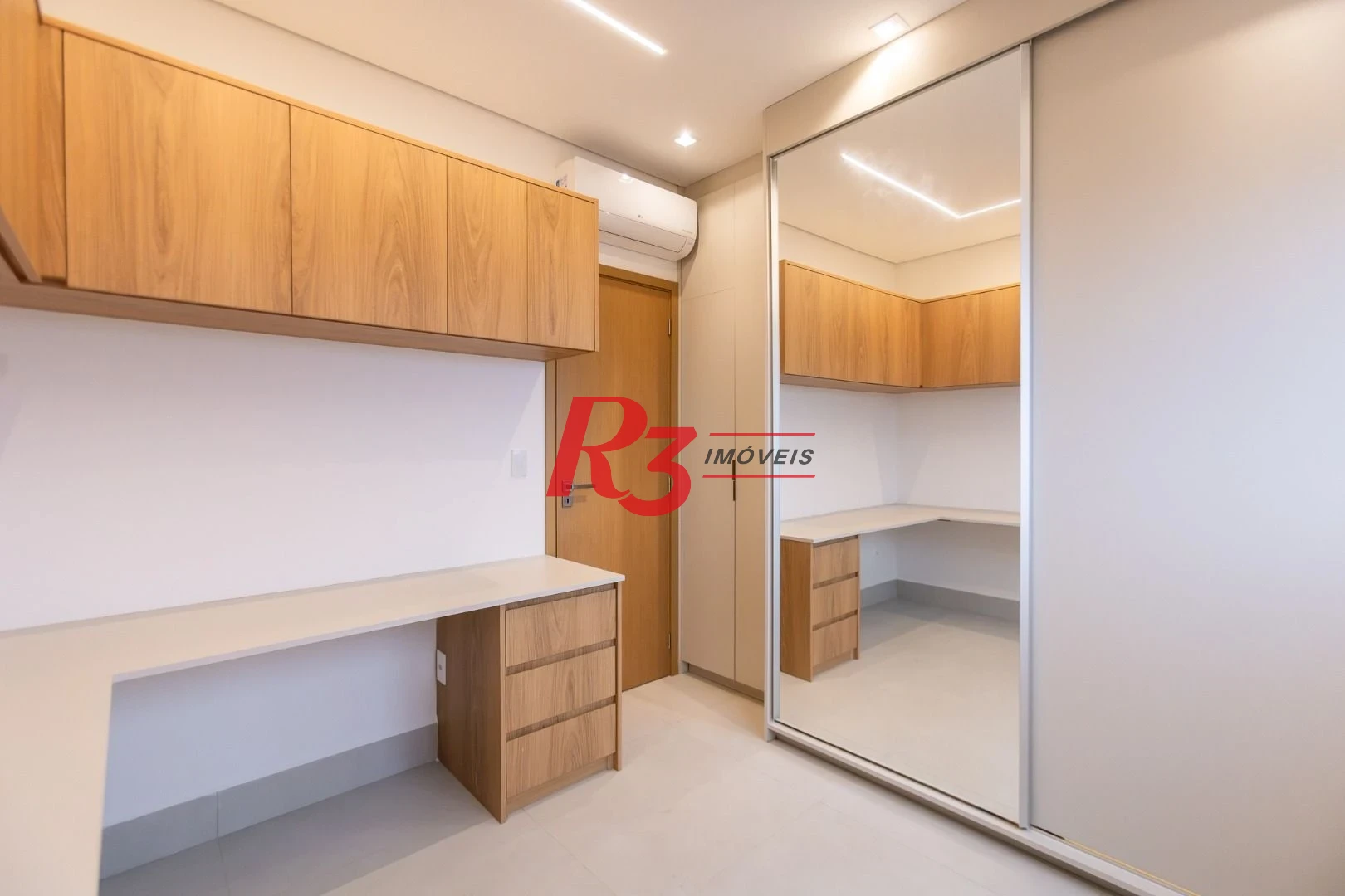 Apartamento à venda, 115 m² por R$ 2.500.000,00 - Embaré - Santos/SP