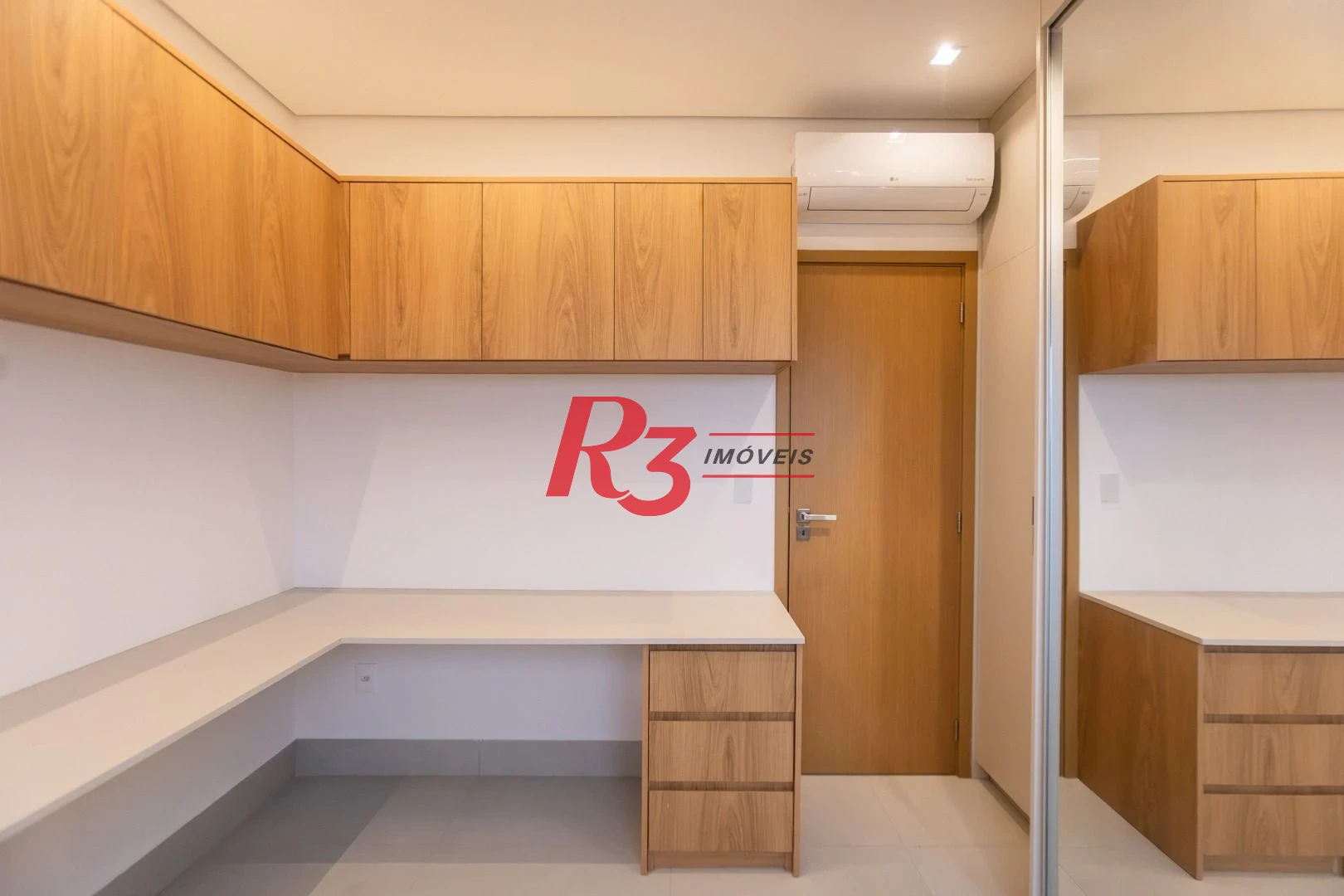 Apartamento à venda, 115 m² por R$ 2.500.000,00 - Embaré - Santos/SP
