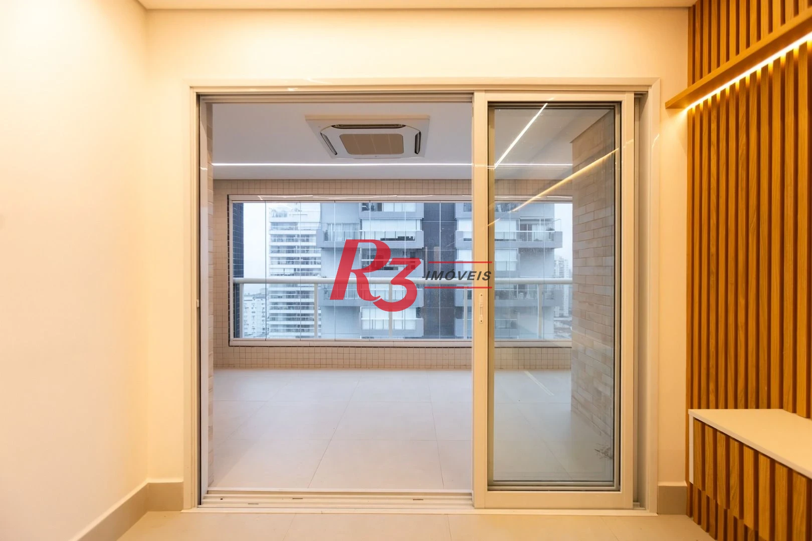 Apartamento à venda, 115 m² por R$ 2.500.000,00 - Embaré - Santos/SP