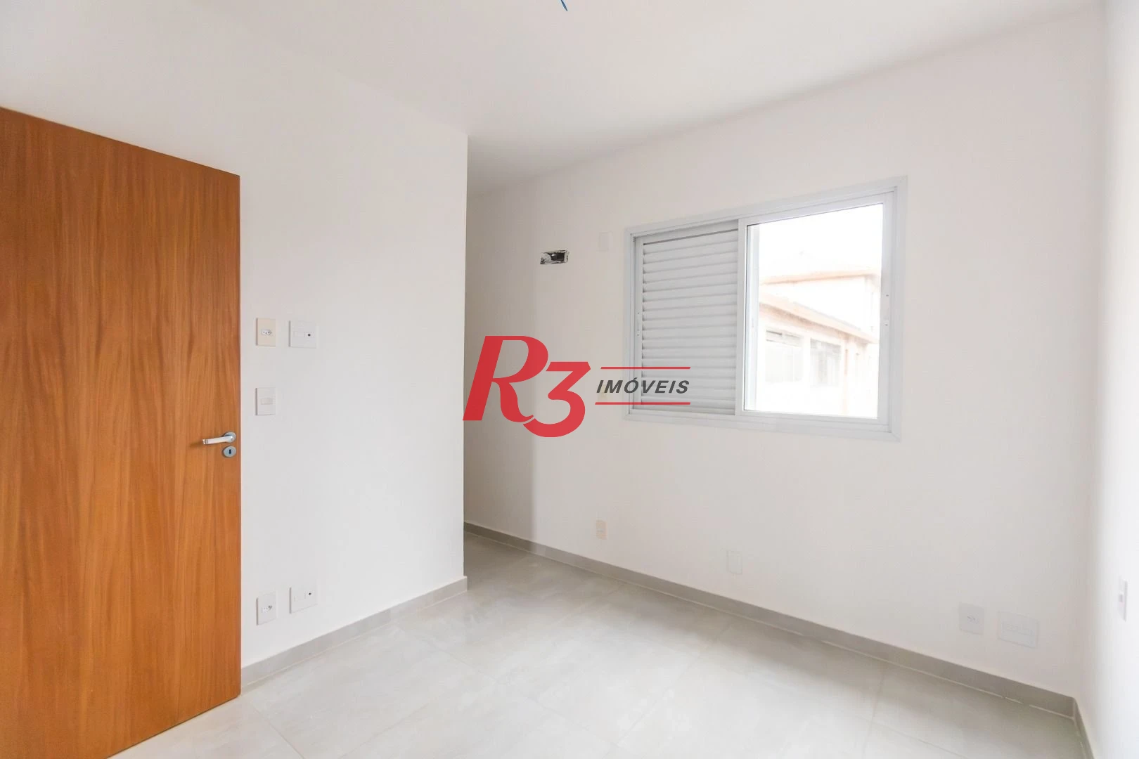 Village com 3 dormitórios à venda, 122 m² por R$ 780.000,00 - Aparecida - Santos/SP