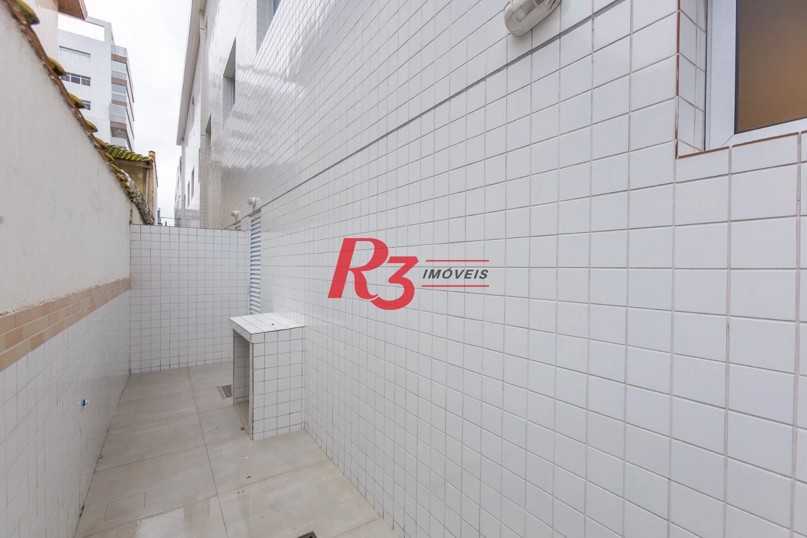 Village com 3 dormitórios à venda, 122 m² por R$ 780.000,00 - Aparecida - Santos/SP