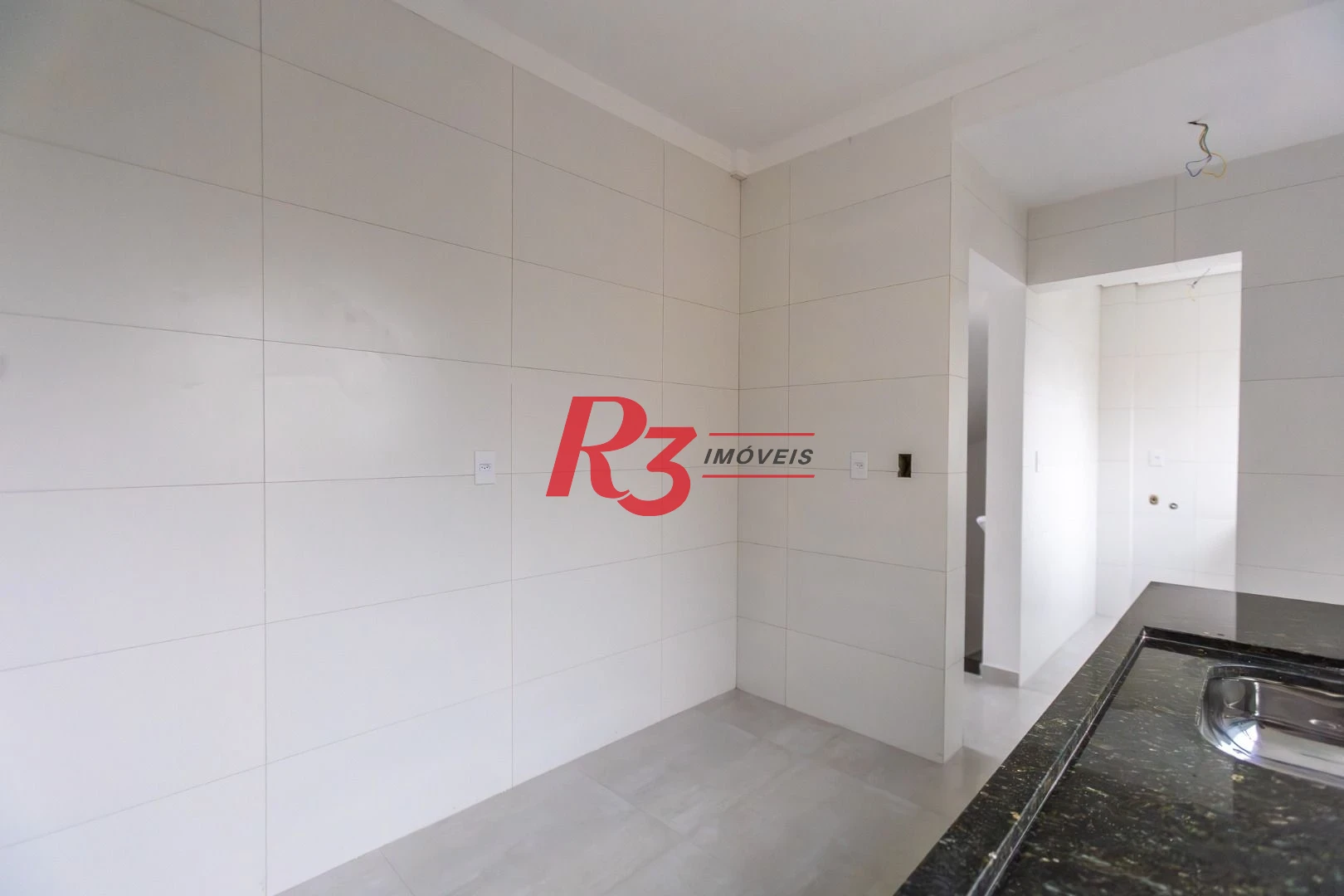 Village com 3 dormitórios à venda, 122 m² por R$ 780.000,00 - Aparecida - Santos/SP