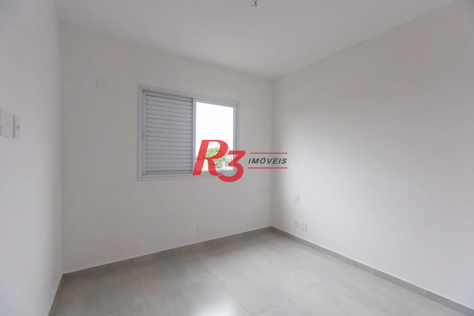 Village com 3 dormitórios à venda, 122 m² por R$ 780.000,00 - Aparecida - Santos/SP