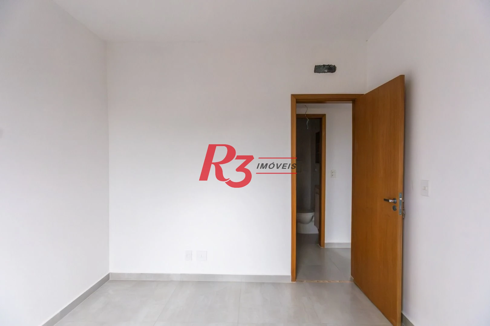 Village com 3 dormitórios à venda, 122 m² por R$ 780.000,00 - Aparecida - Santos/SP