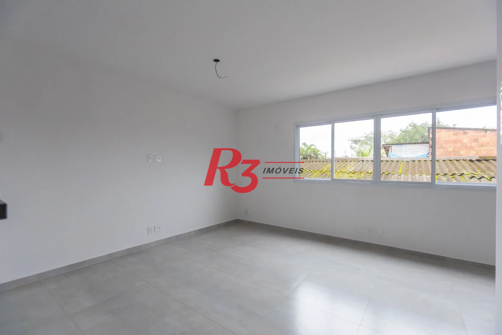 Village com 3 dormitórios à venda, 122 m² por R$ 820.000,00 - Aparecida - Santos/SP