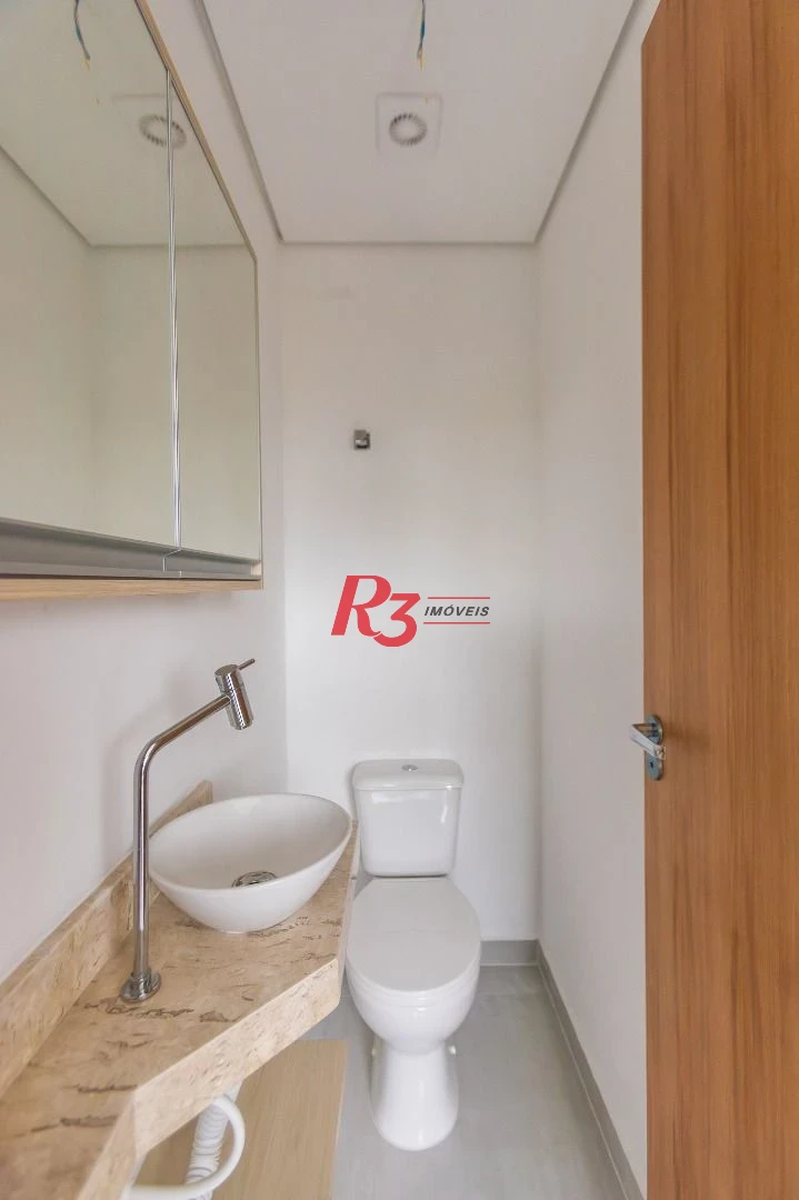 Village com 3 dormitórios à venda, 122 m² por R$ 820.000,00 - Aparecida - Santos/SP