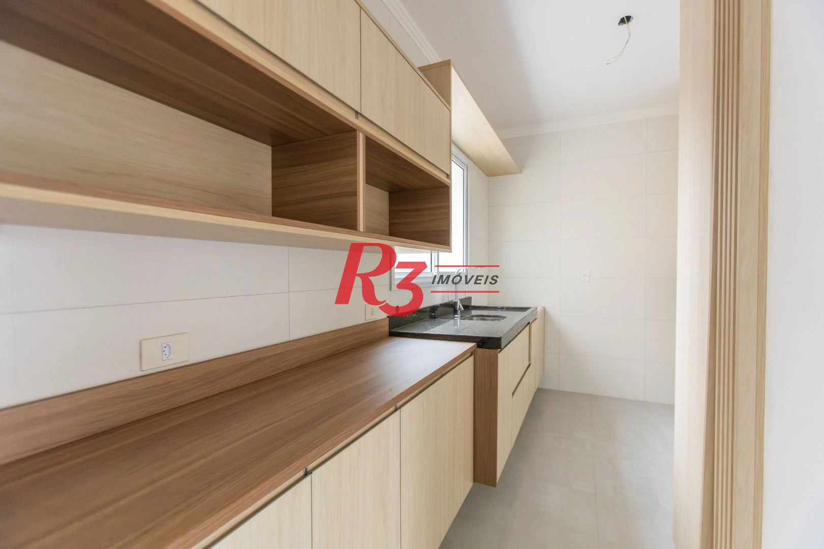 Village com 3 dormitórios à venda, 122 m² por R$ 820.000,00 - Aparecida - Santos/SP