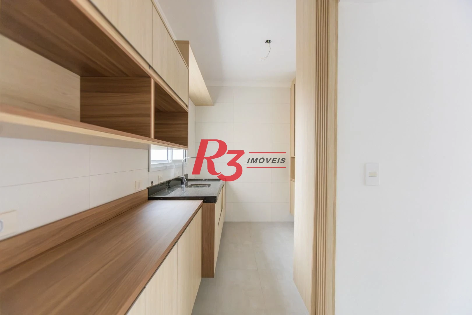Village com 3 dormitórios à venda, 122 m² por R$ 820.000,00 - Aparecida - Santos/SP