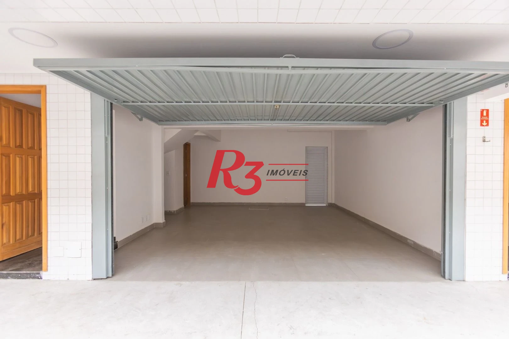 Village com 3 dormitórios à venda, 122 m² por R$ 820.000,00 - Aparecida - Santos/SP