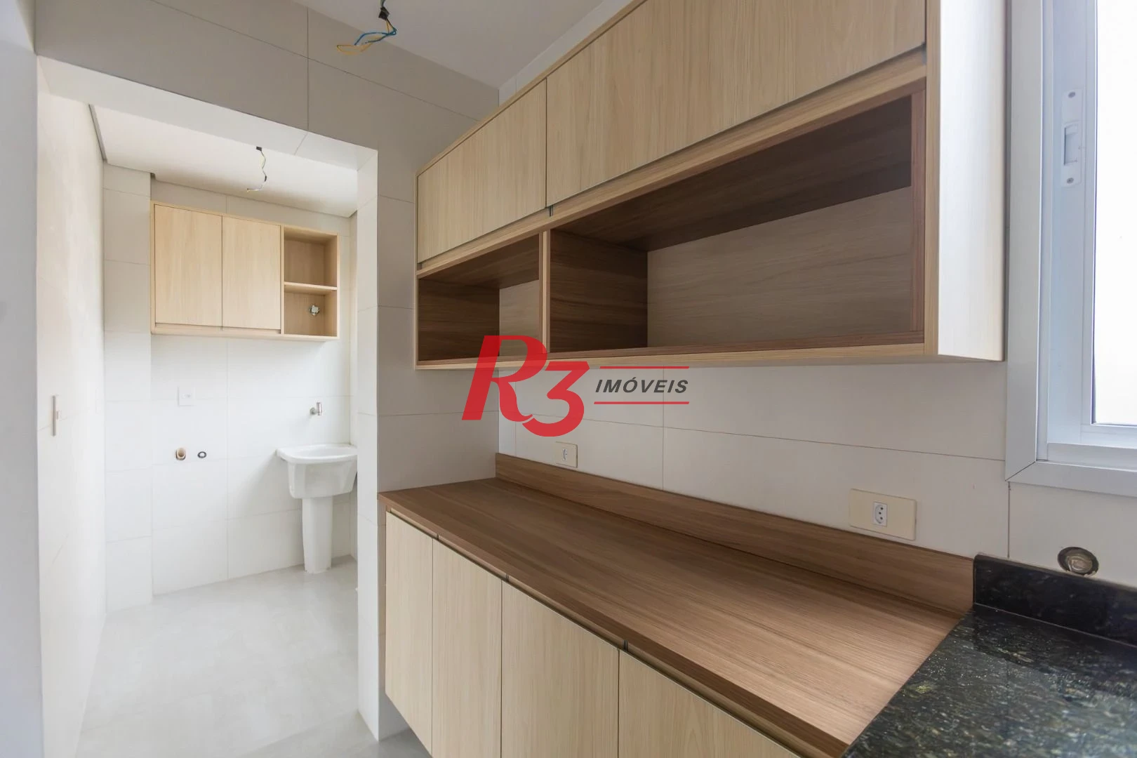 Village com 3 dormitórios à venda, 122 m² por R$ 820.000,00 - Aparecida - Santos/SP
