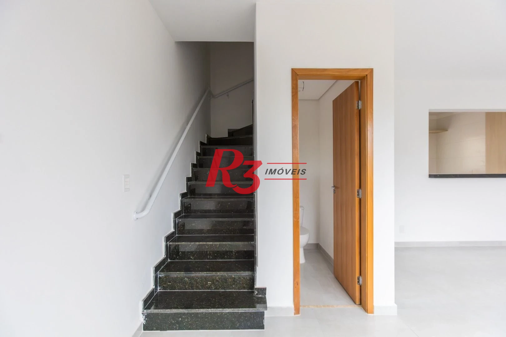 Village com 3 dormitórios à venda, 122 m² por R$ 820.000,00 - Aparecida - Santos/SP