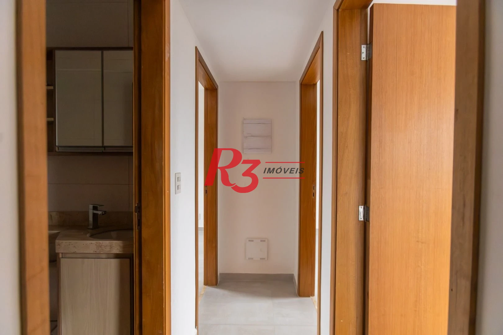 Village com 3 dormitórios à venda, 122 m² por R$ 820.000,00 - Aparecida - Santos/SP