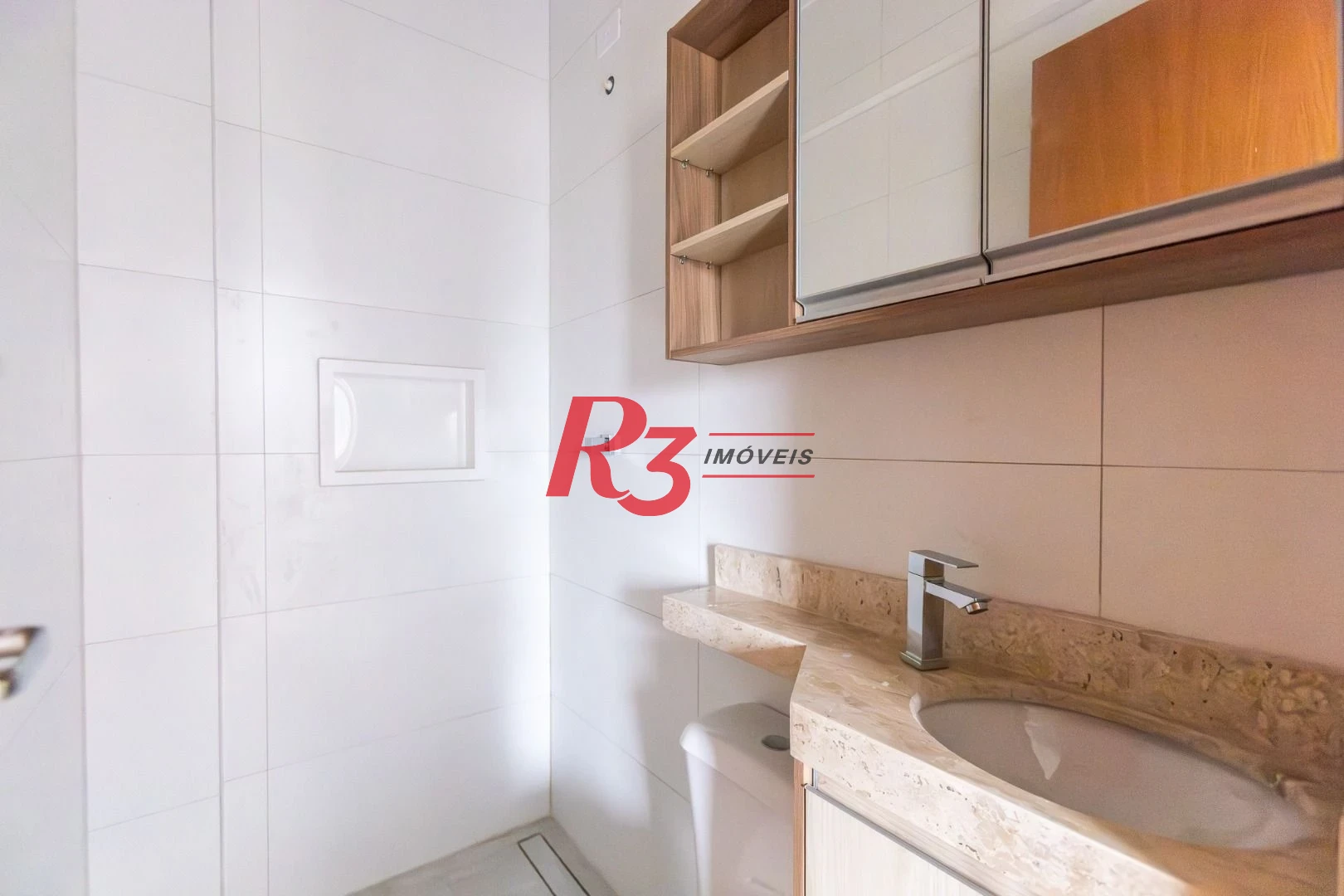Village com 3 dormitórios à venda, 122 m² por R$ 820.000,00 - Aparecida - Santos/SP