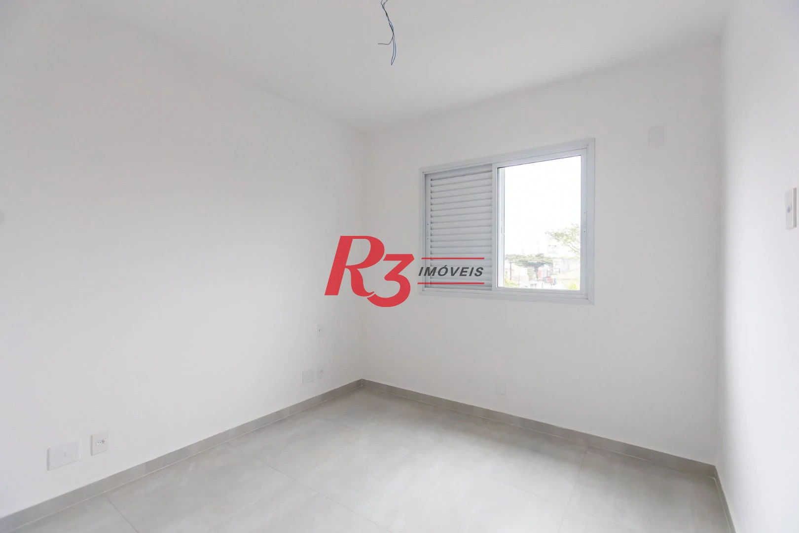 Village com 3 dormitórios à venda, 122 m² por R$ 820.000,00 - Aparecida - Santos/SP
