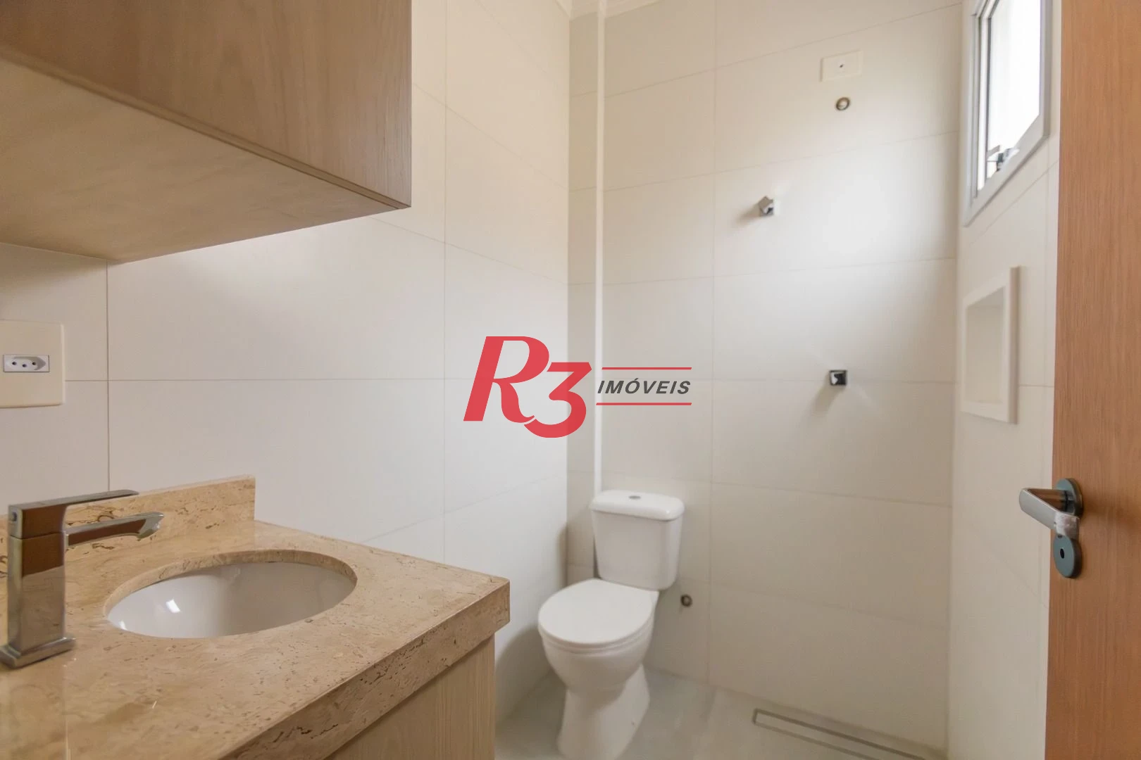Village com 3 dormitórios à venda, 122 m² por R$ 820.000,00 - Aparecida - Santos/SP