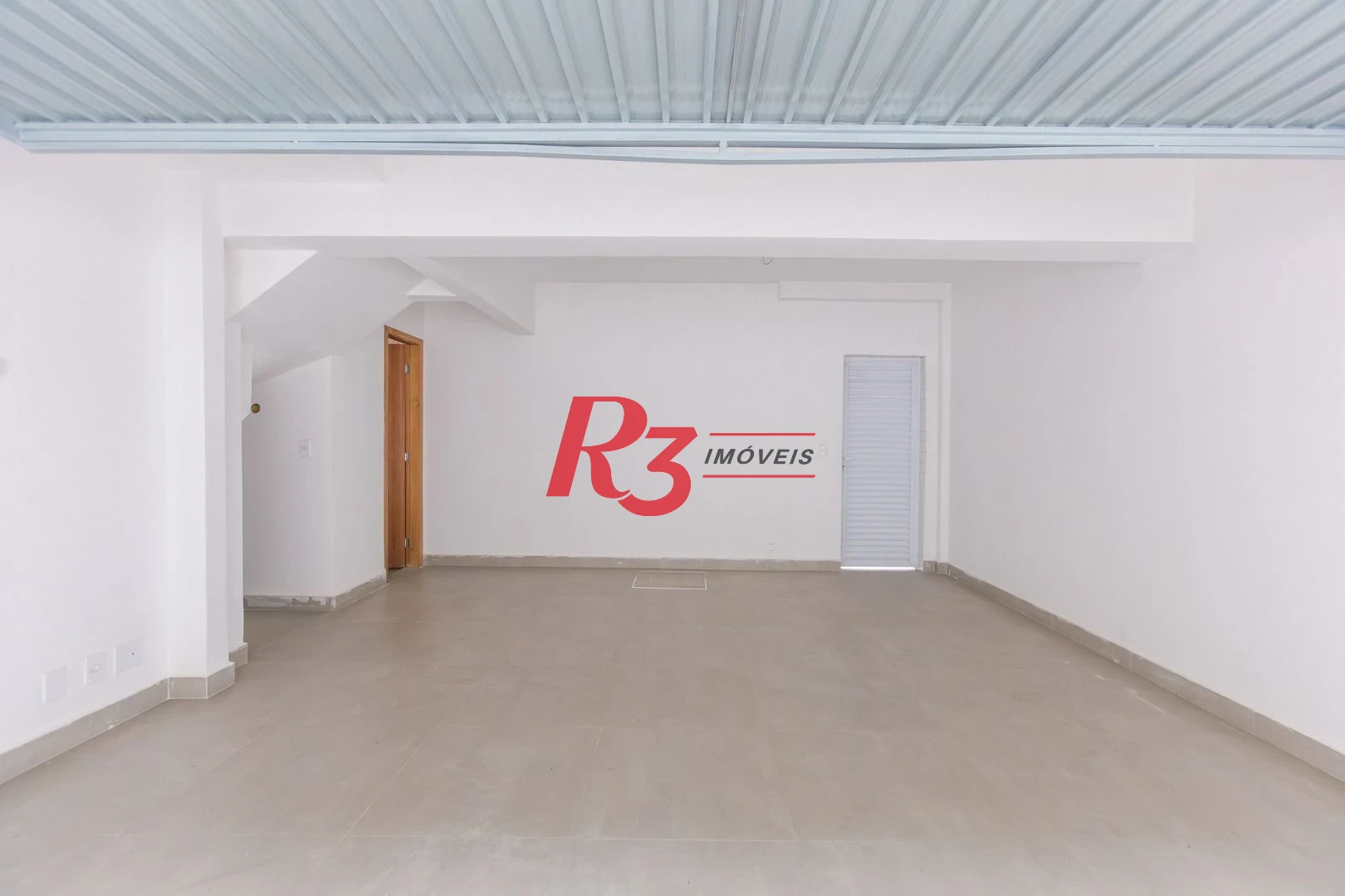 Village com 3 dormitórios à venda, 122 m² por R$ 820.000,00 - Aparecida - Santos/SP