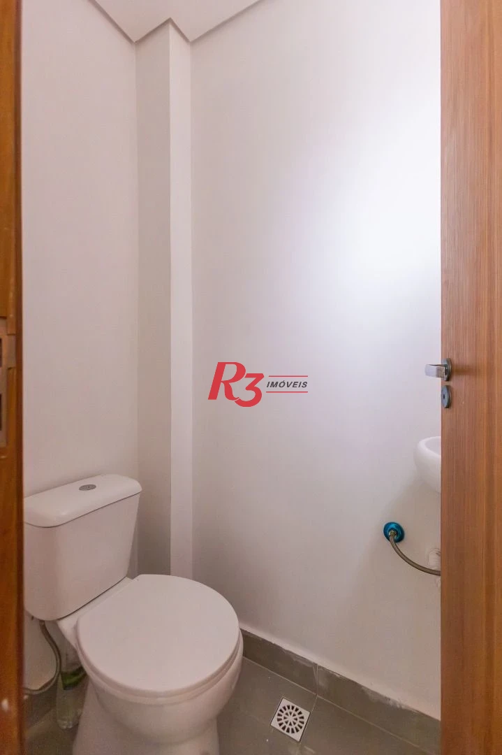 Village com 3 dormitórios à venda, 122 m² por R$ 820.000,00 - Aparecida - Santos/SP