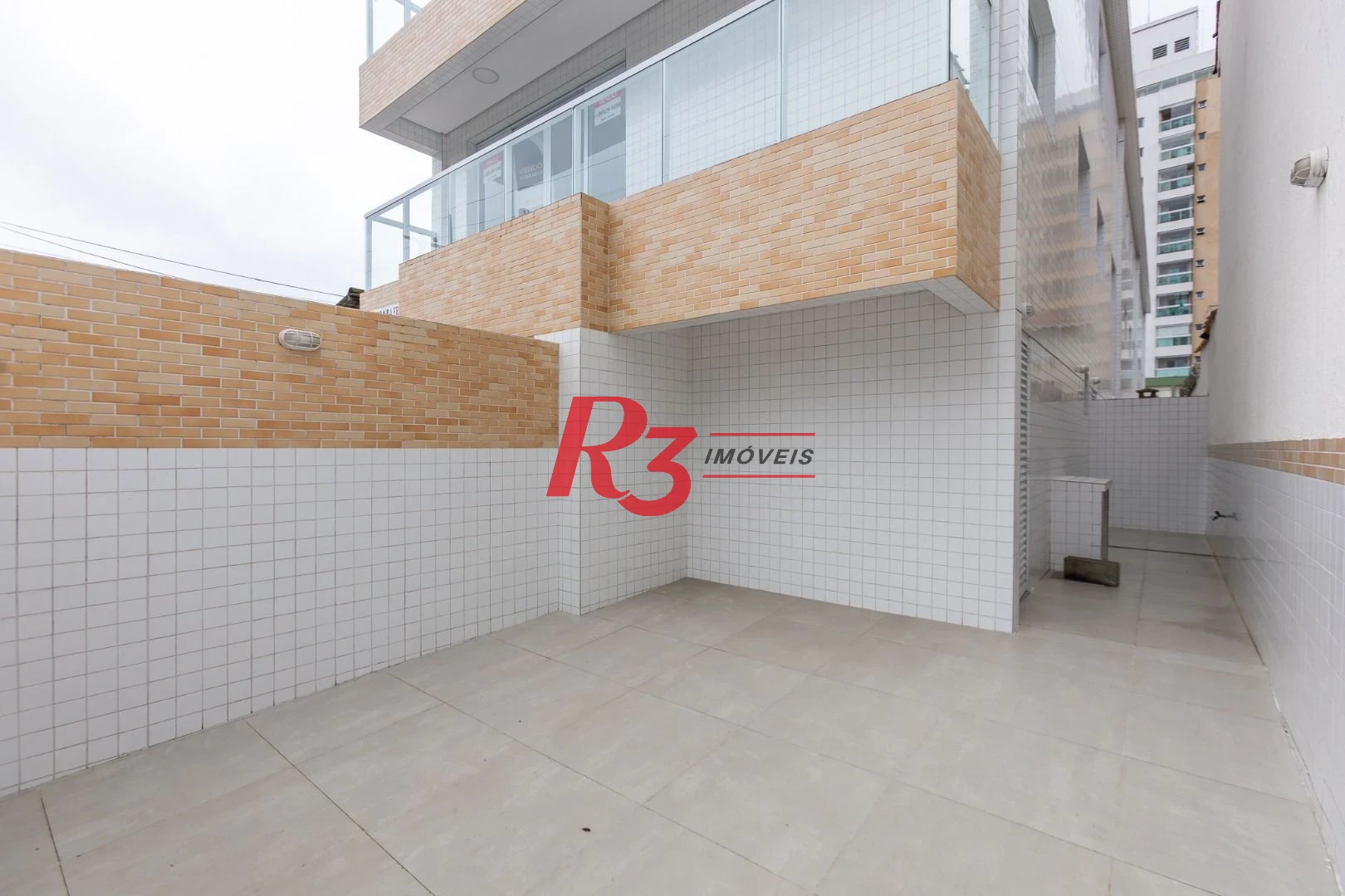 Village com 3 dormitórios à venda, 122 m² por R$ 900.000,00 - Aparecida - Santos/SP