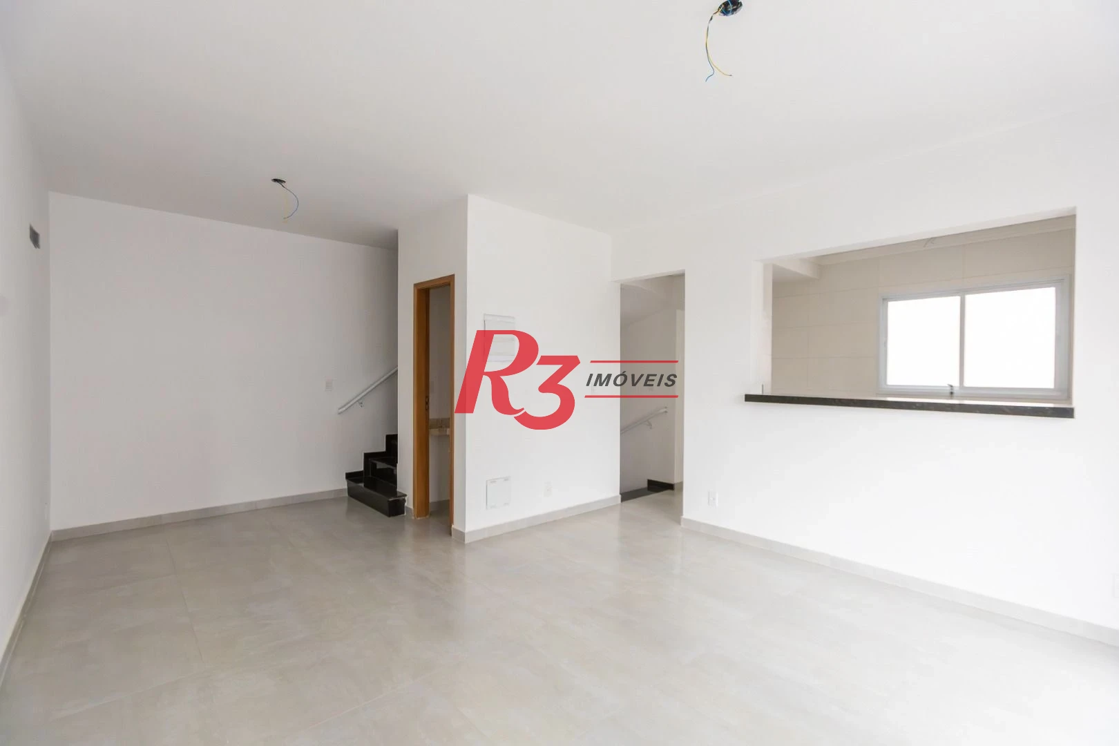 Village com 3 dormitórios à venda, 122 m² por R$ 900.000,00 - Aparecida - Santos/SP