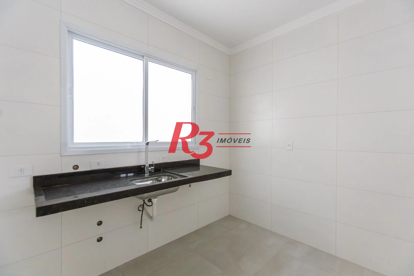 Village com 3 dormitórios à venda, 122 m² por R$ 900.000,00 - Aparecida - Santos/SP