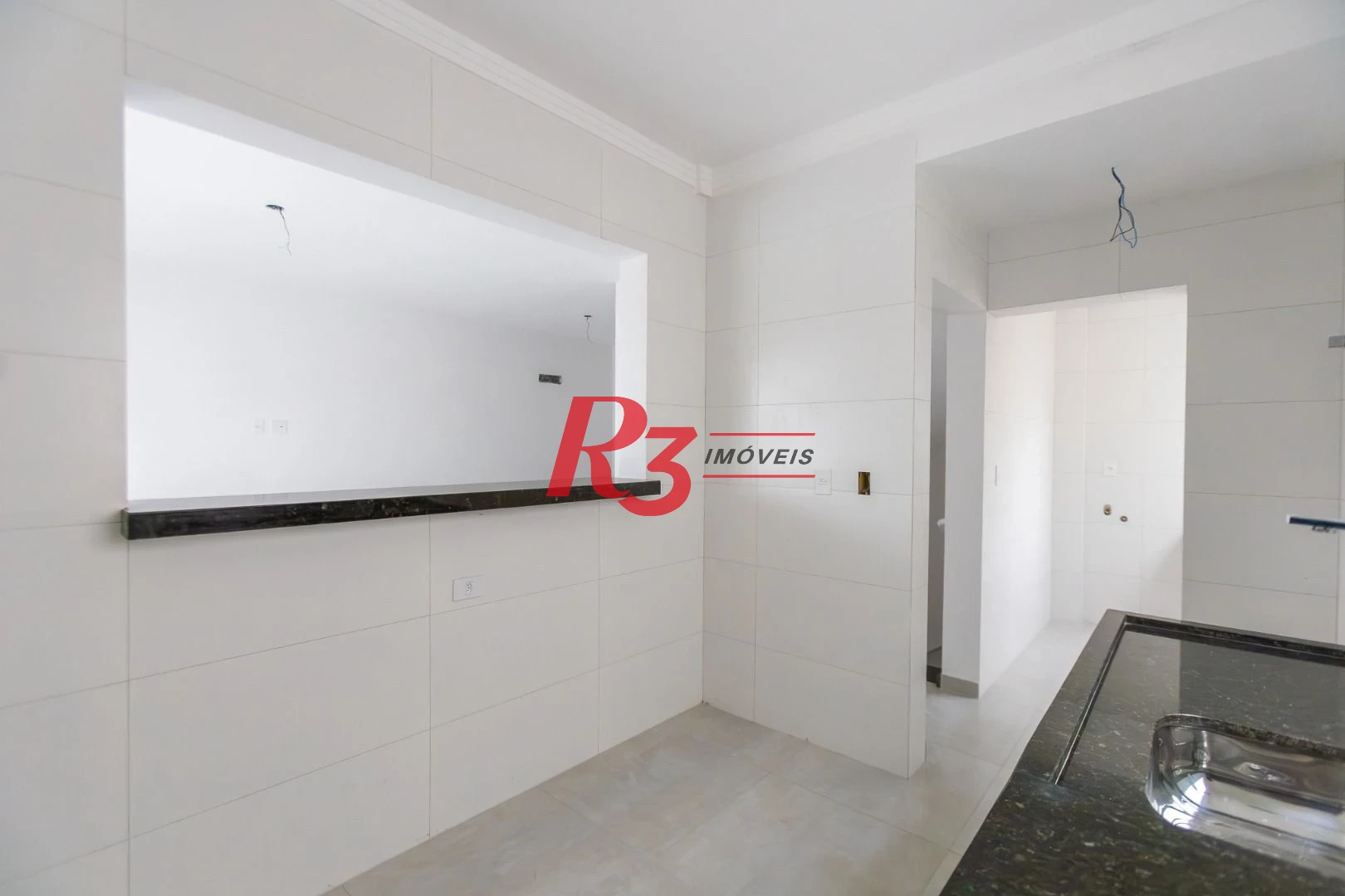 Village com 3 dormitórios à venda, 122 m² por R$ 900.000,00 - Aparecida - Santos/SP