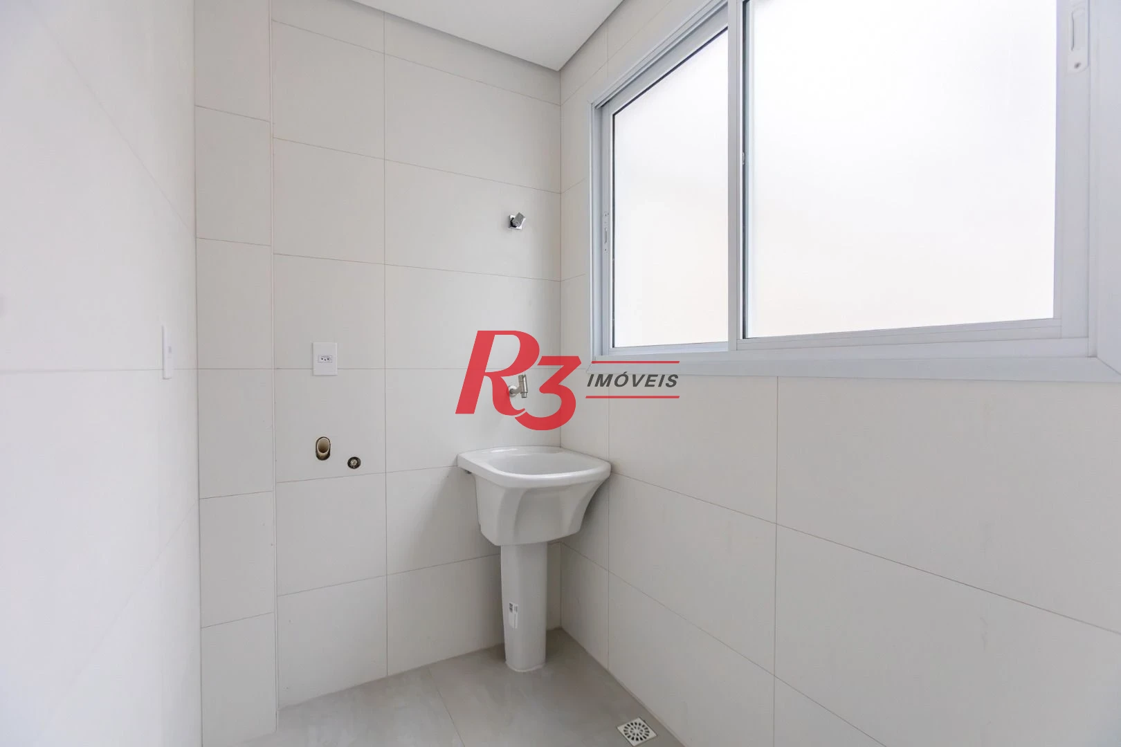 Village com 3 dormitórios à venda, 122 m² por R$ 900.000,00 - Aparecida - Santos/SP