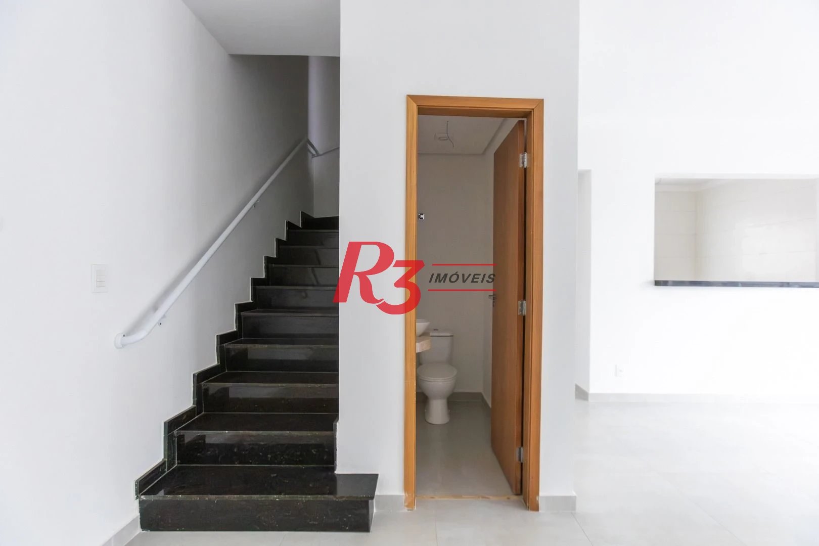 Village com 3 dormitórios à venda, 122 m² por R$ 900.000,00 - Aparecida - Santos/SP
