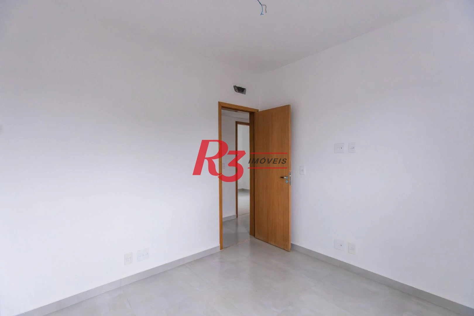 Village com 3 dormitórios à venda, 122 m² por R$ 900.000,00 - Aparecida - Santos/SP