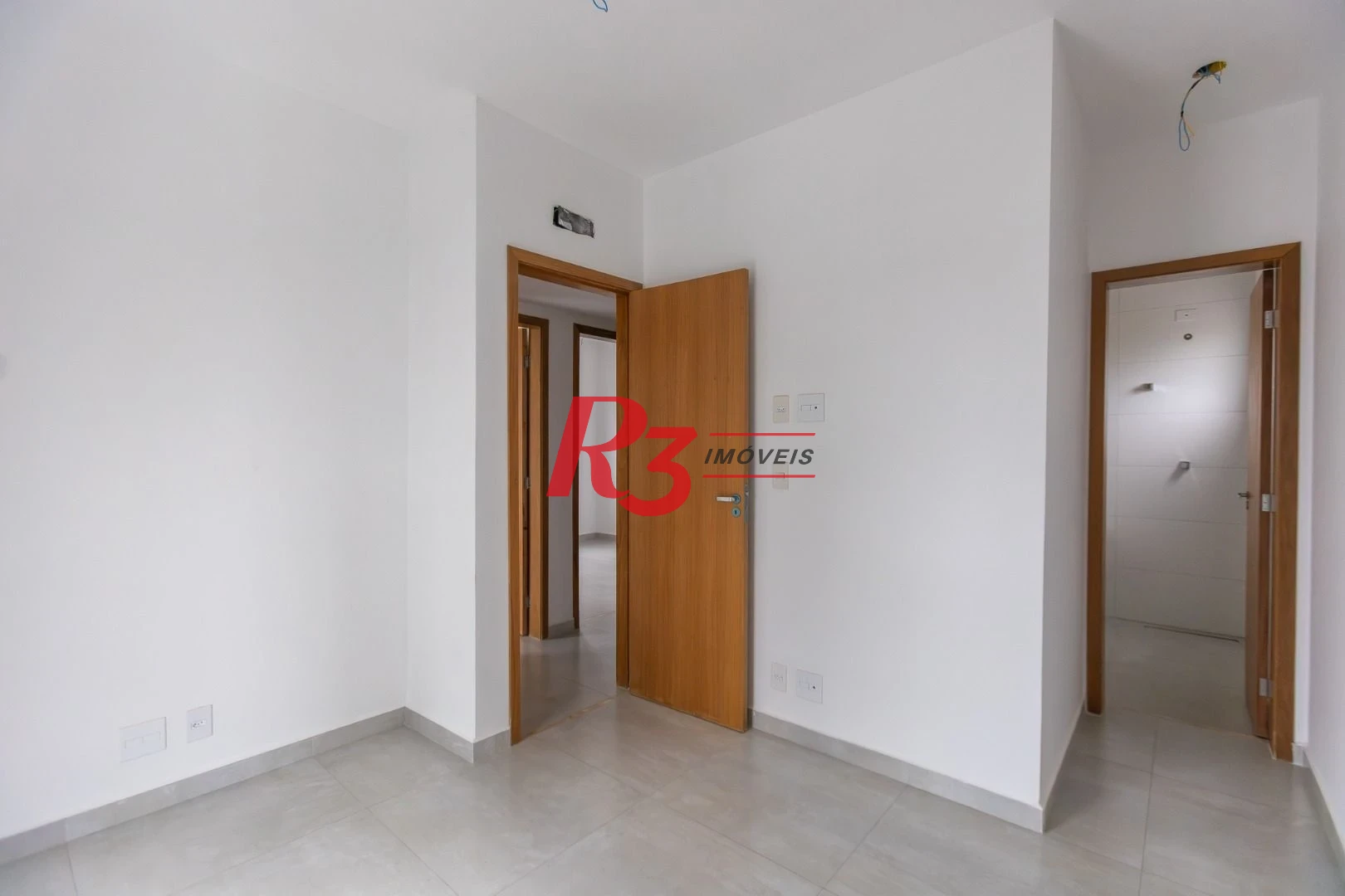 Village com 3 dormitórios à venda, 122 m² por R$ 900.000,00 - Aparecida - Santos/SP