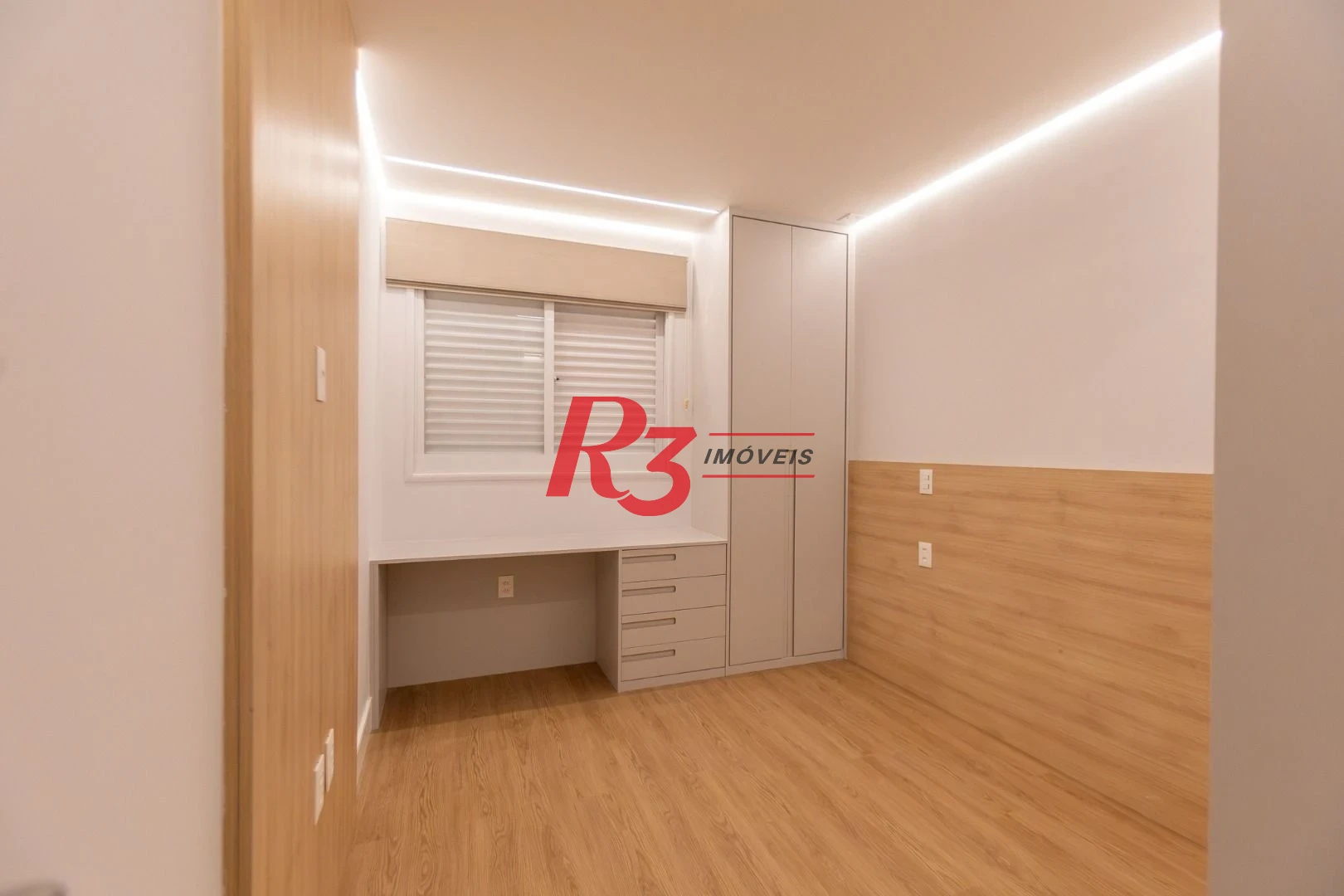 Apartamento com 3 dormitórios para alugar, 115 m² por R$ 13.000,02/mês - Embaré - Santos/SP