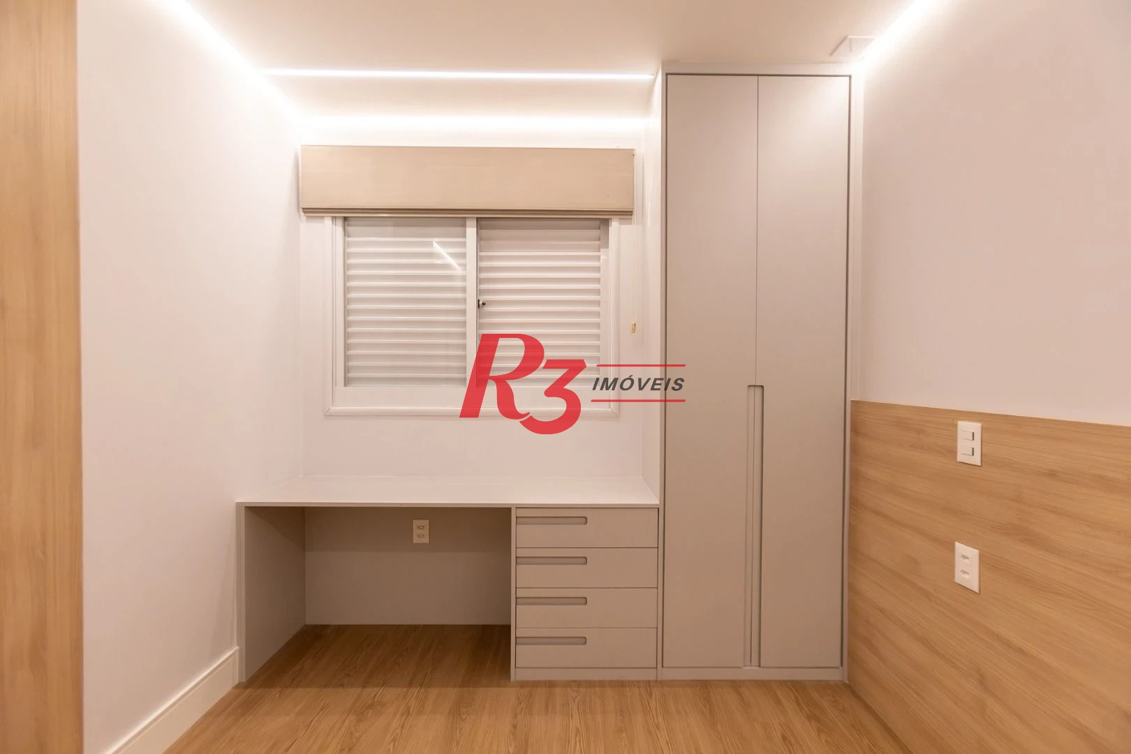 Apartamento com 3 dormitórios para alugar, 115 m² por R$ 13.000,02/mês - Embaré - Santos/SP