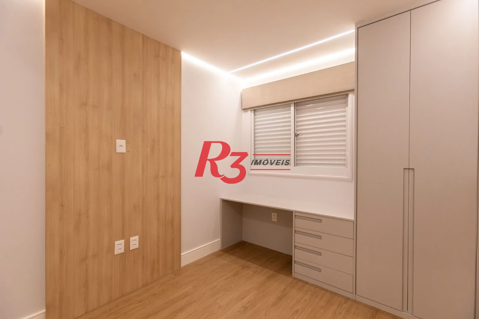 Apartamento com 3 dormitórios para alugar, 115 m² por R$ 13.000,02/mês - Embaré - Santos/SP